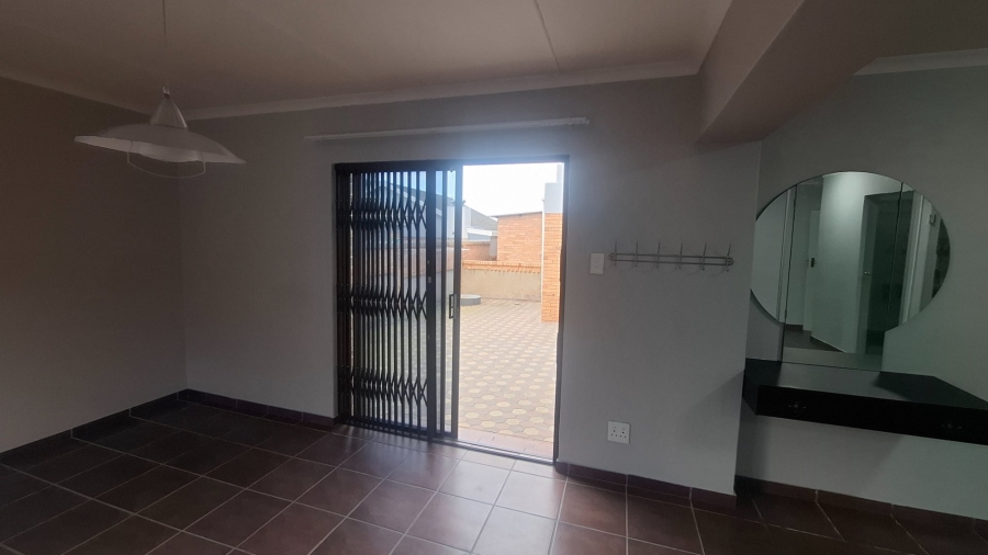 3 Bedroom Property for Sale in Heiderand Western Cape